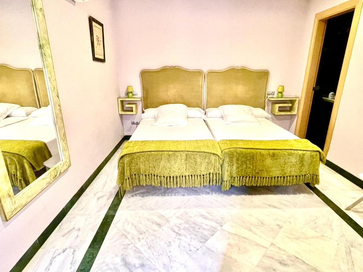 קורדובה Hotel Conde De Cardenas מראה חיצוני תמונה