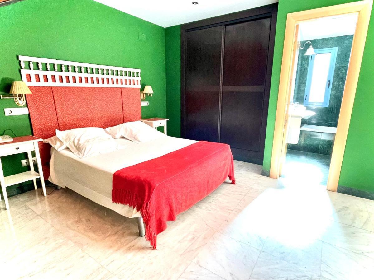 קורדובה Hotel Conde De Cardenas מראה חיצוני תמונה