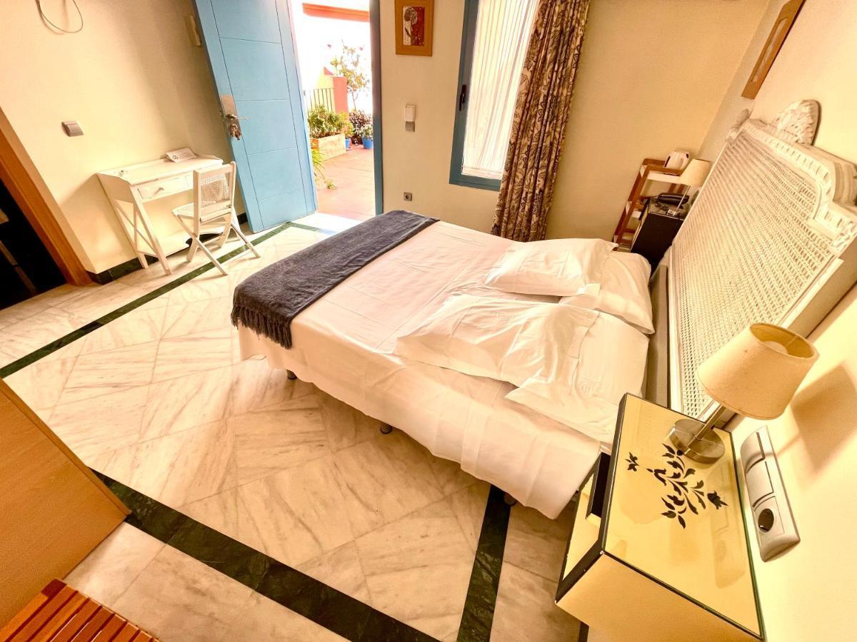 קורדובה Hotel Conde De Cardenas מראה חיצוני תמונה